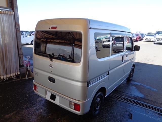 NISSAN NV100 CLIPPER