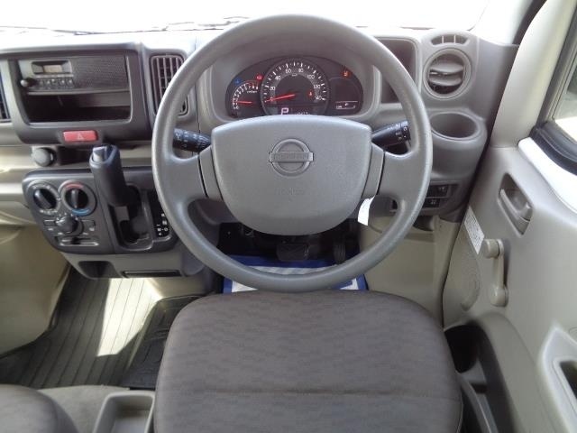 NISSAN NV100 CLIPPER
