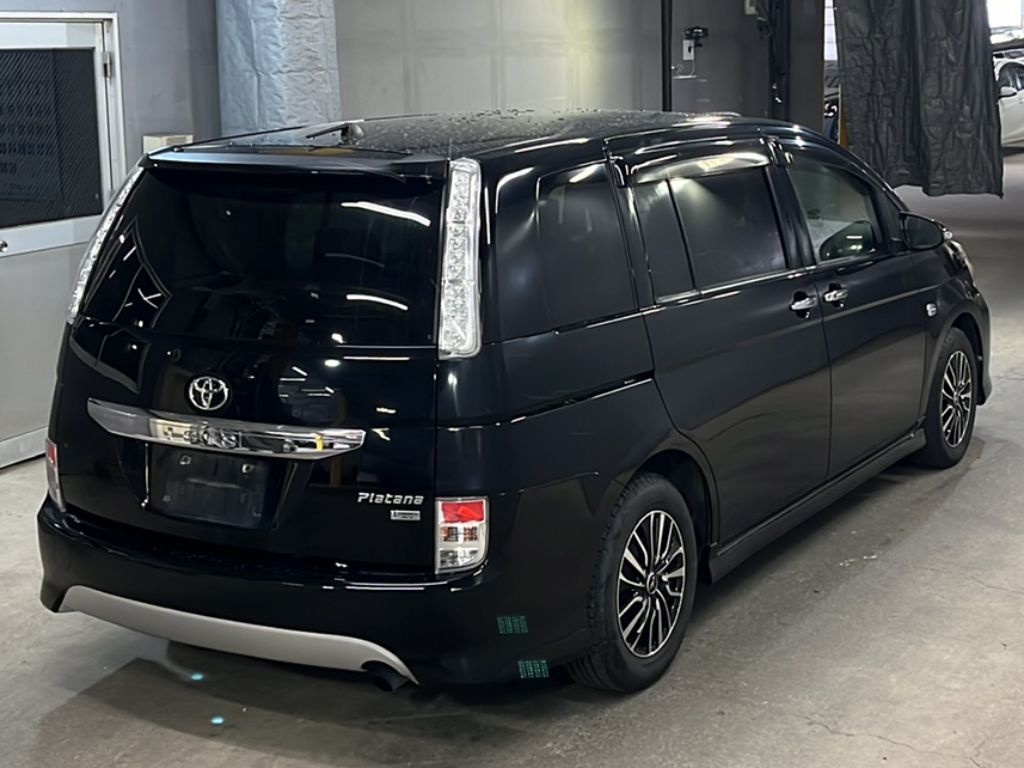 TOYOTA ISIS