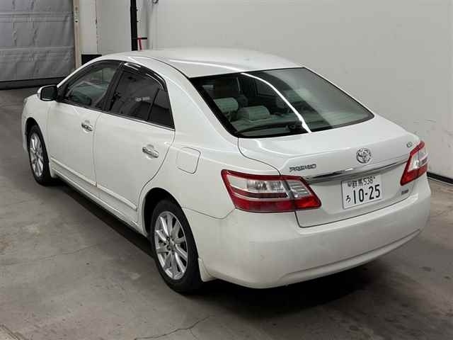 TOYOTA PREMIO