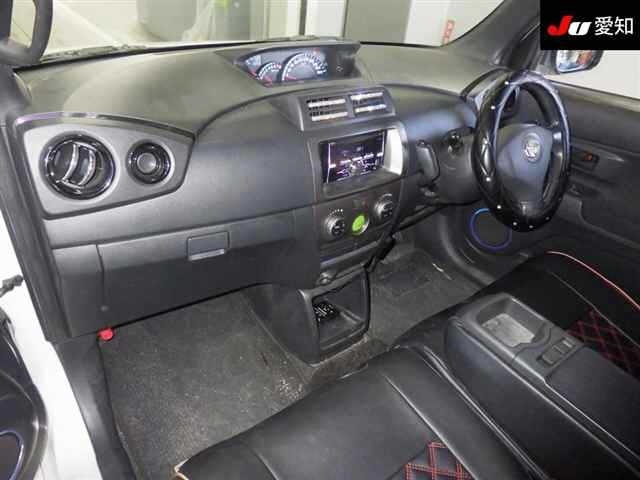 TOYOTA BB
