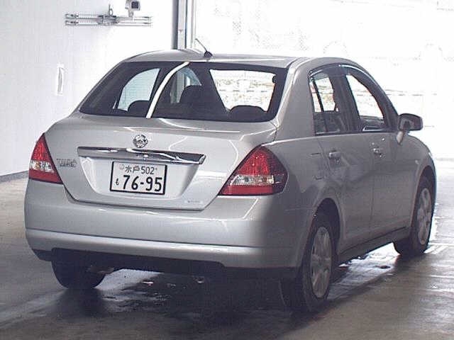 NISSAN TIIDA LATIO