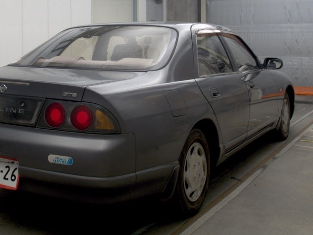 NISSAN SKYLINE