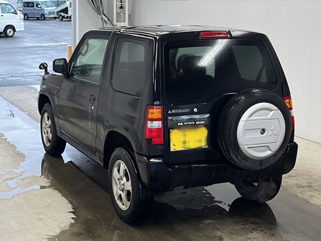 MITSUBISHI PAJERO MINI