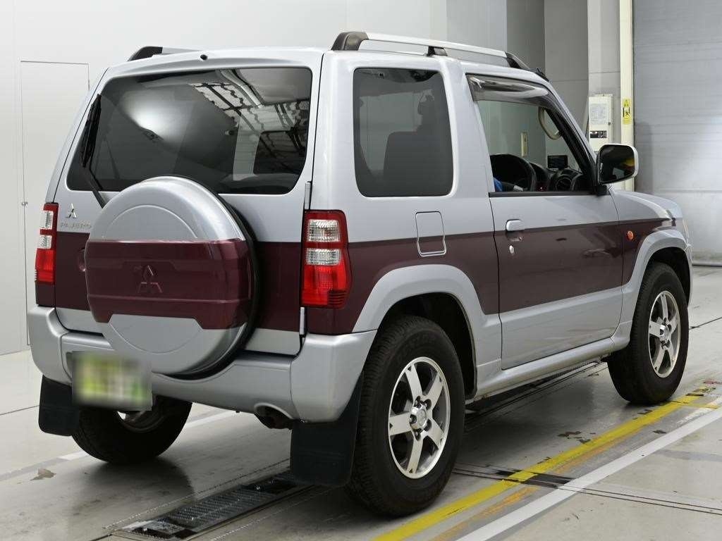MITSUBISHI PAJERO MINI