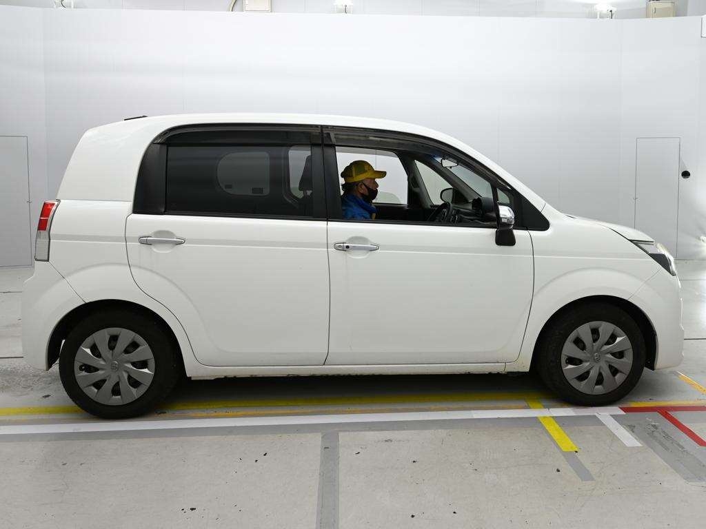 TOYOTA SPADE