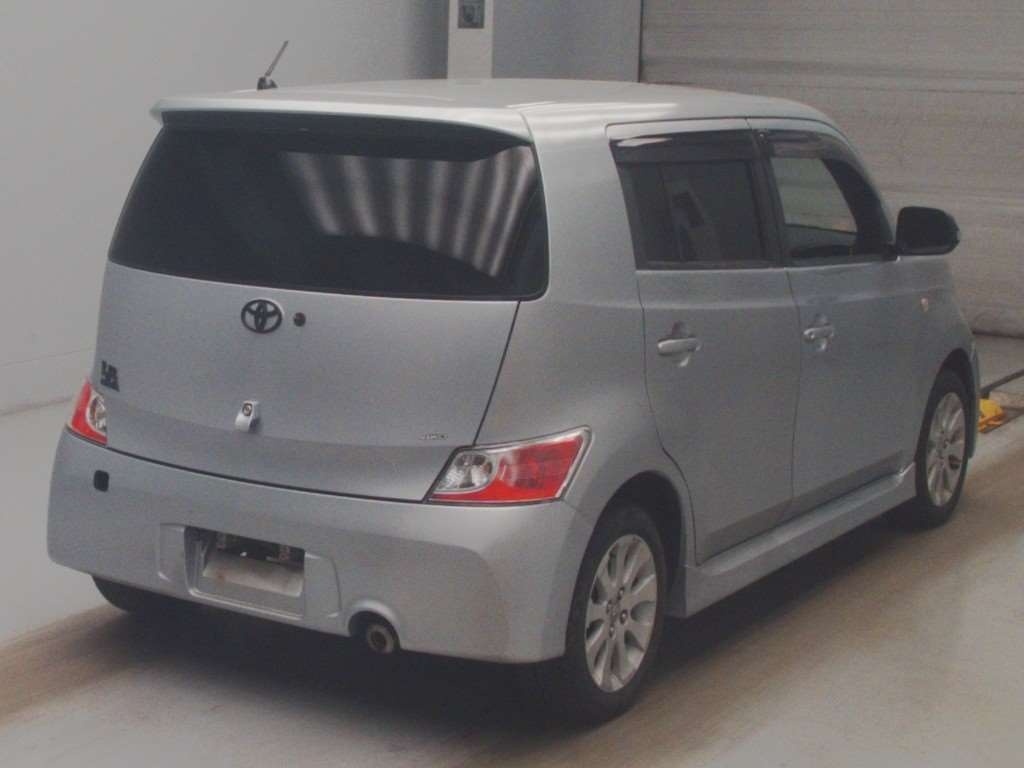 TOYOTA BB