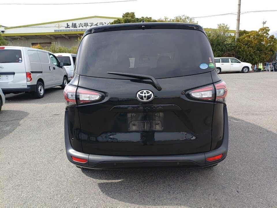 TOYOTA SIENTA