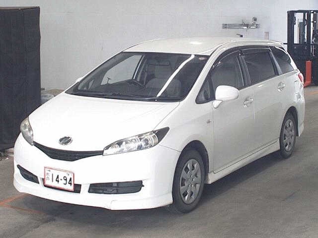 TOYOTA WISH