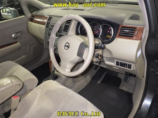 NISSAN TIIDA LATIO