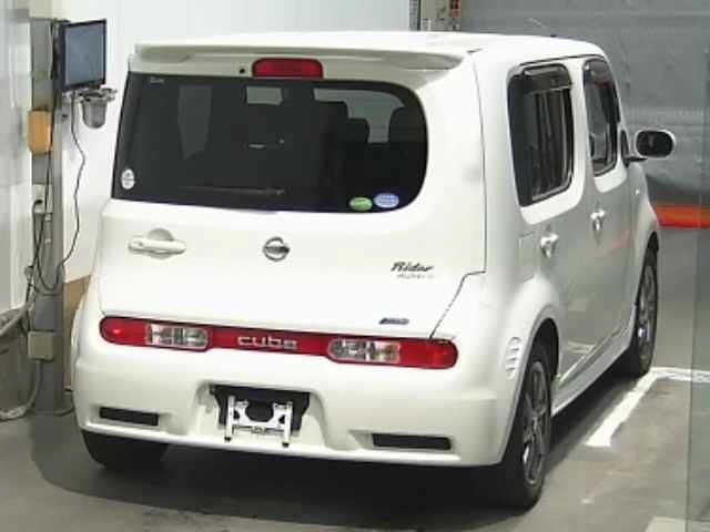 NISSAN CUBE