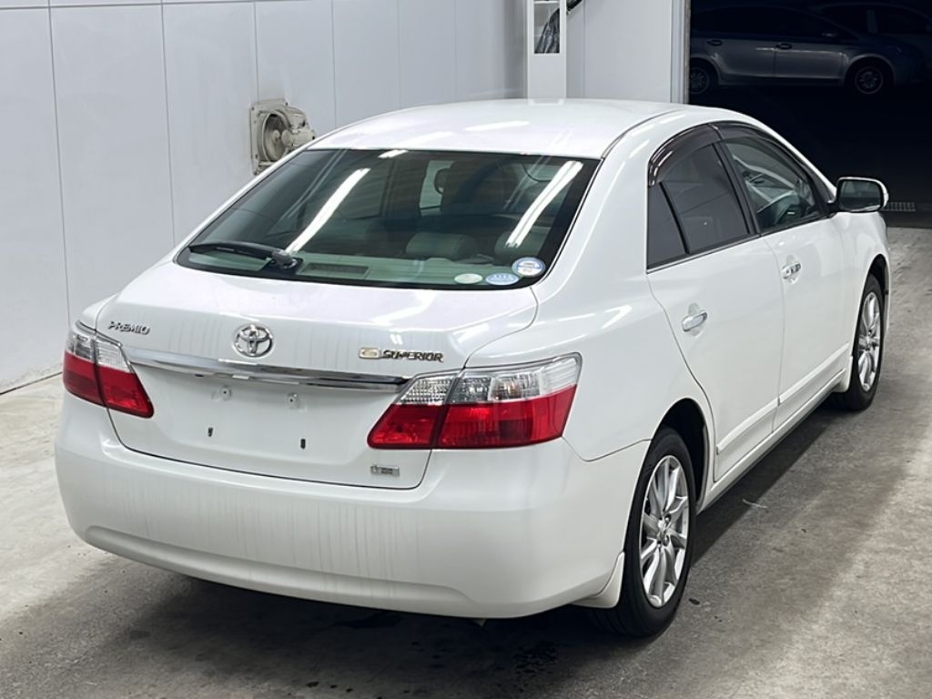 TOYOTA PREMIO