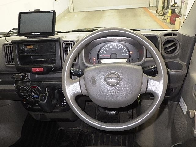 NISSAN NV100 CLIPPER