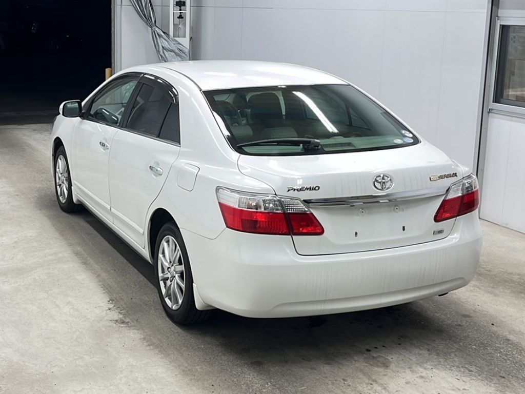 TOYOTA PREMIO