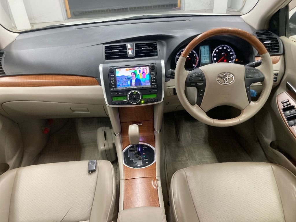 TOYOTA PREMIO