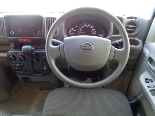 NISSAN NV100 CLIPPER