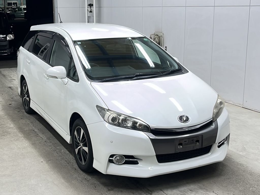 TOYOTA WISH
