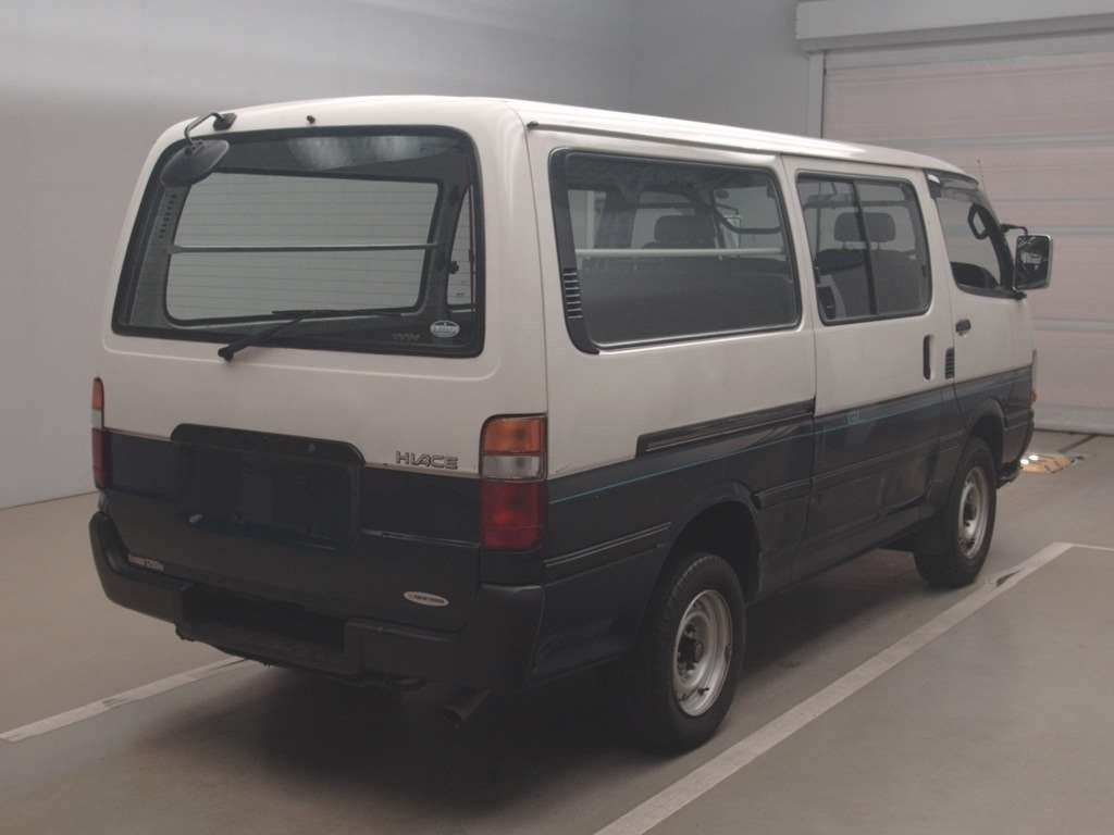 TOYOTA REGIUS ACE