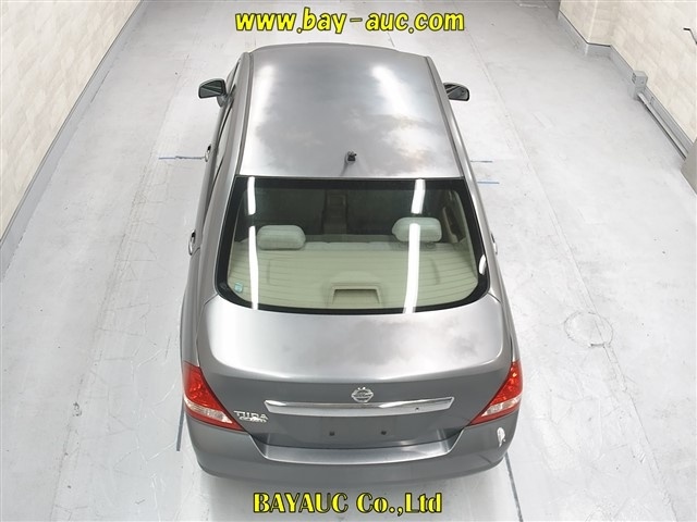 NISSAN TIIDA LATIO