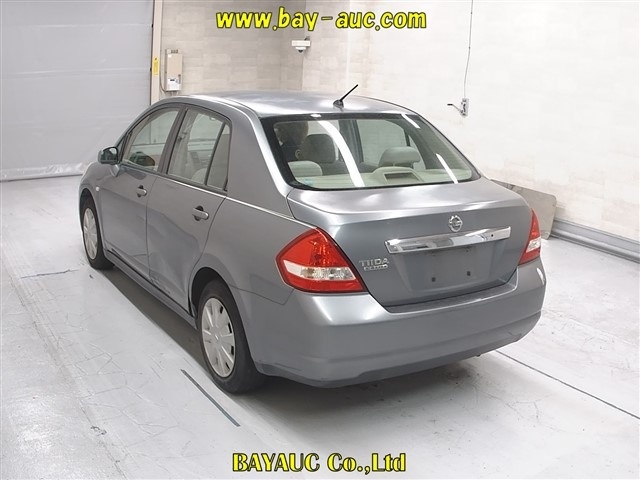 NISSAN TIIDA LATIO