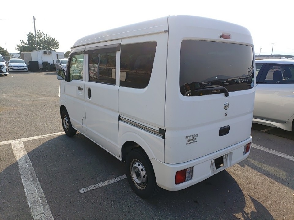 NISSAN NV100 CLIPPER