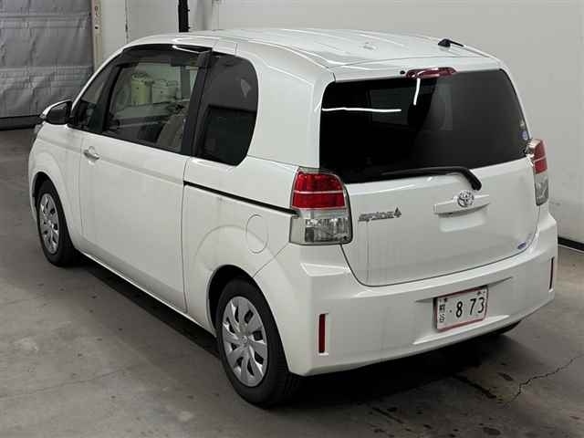 TOYOTA SPADE