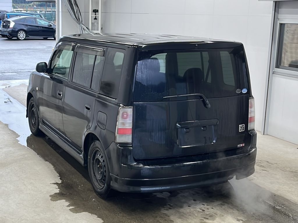 TOYOTA BB