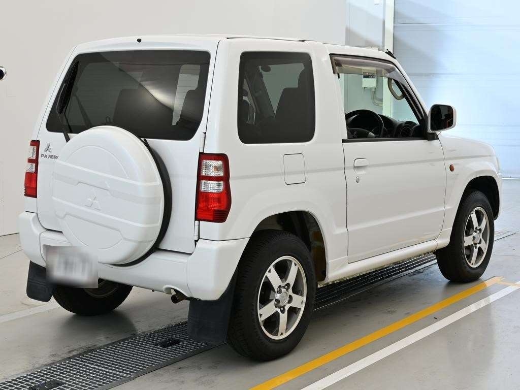 MITSUBISHI PAJERO MINI