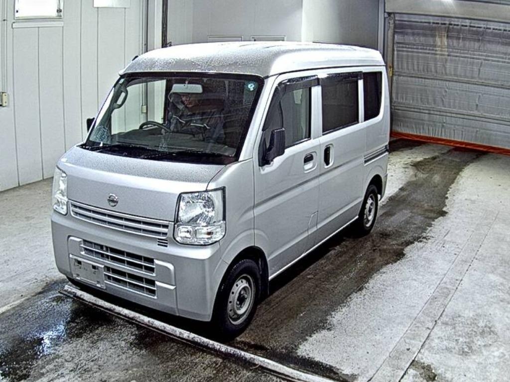 NISSAN NV100 CLIPPER