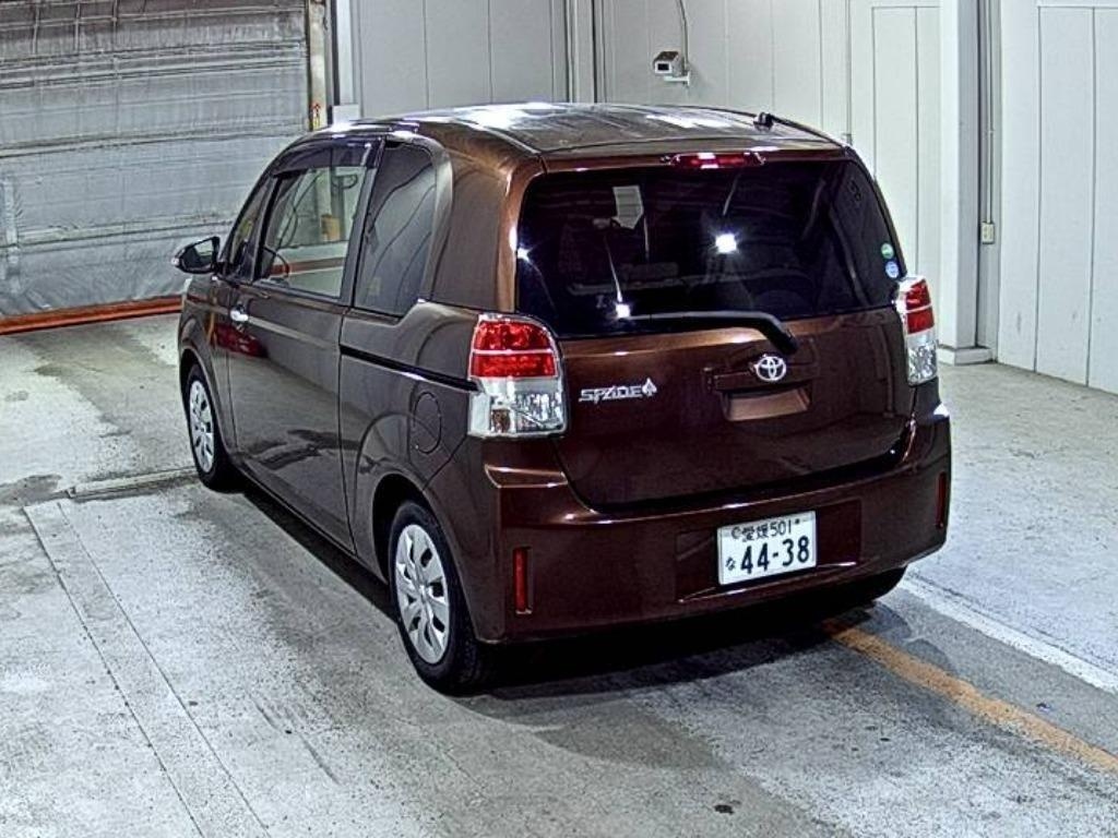 TOYOTA SPADE