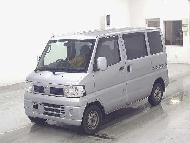 NISSAN CLIPPER
