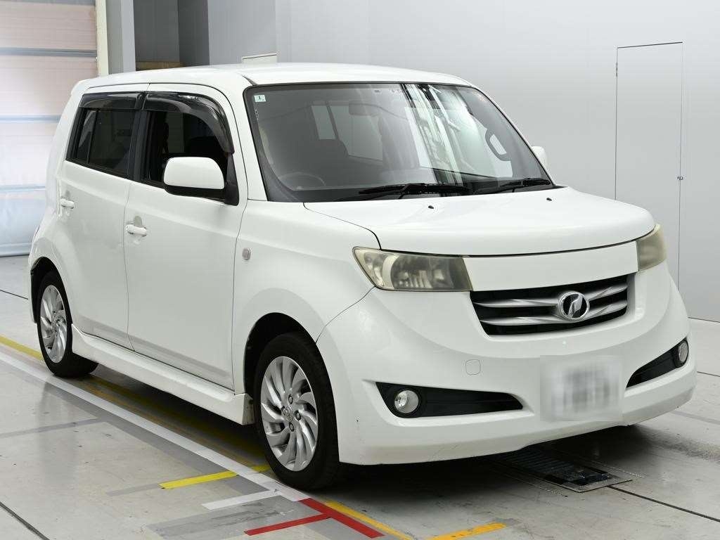 TOYOTA BB