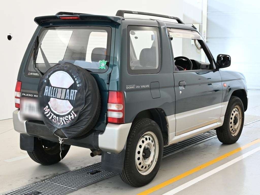 MITSUBISHI PAJERO MINI
