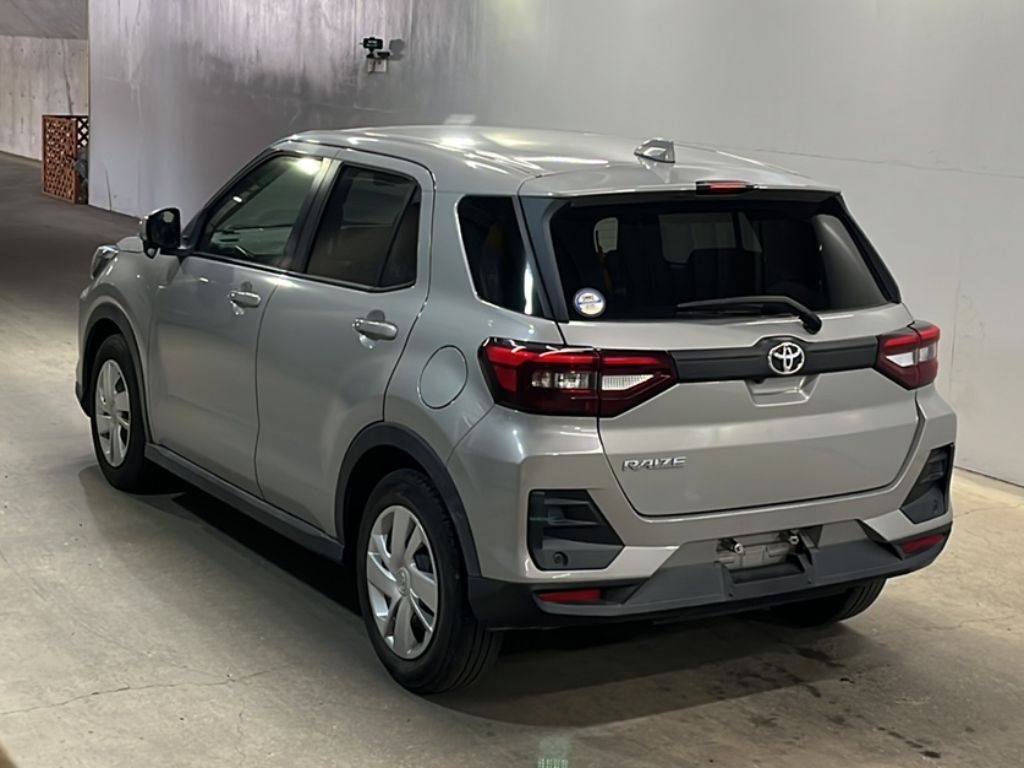 TOYOTA RAIZE