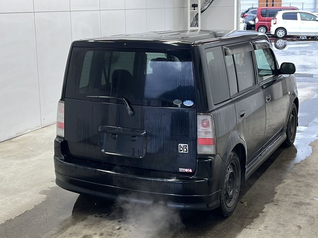 TOYOTA BB