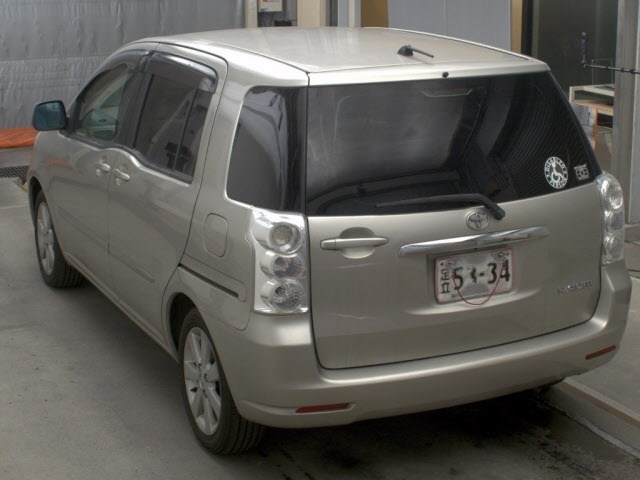 TOYOTA RAUM