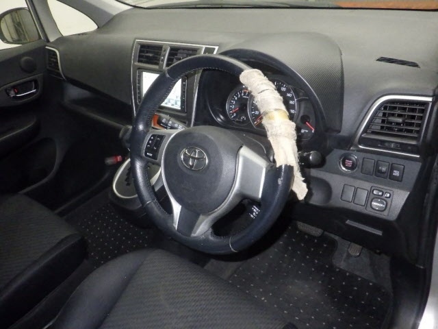 TOYOTA RACTIS