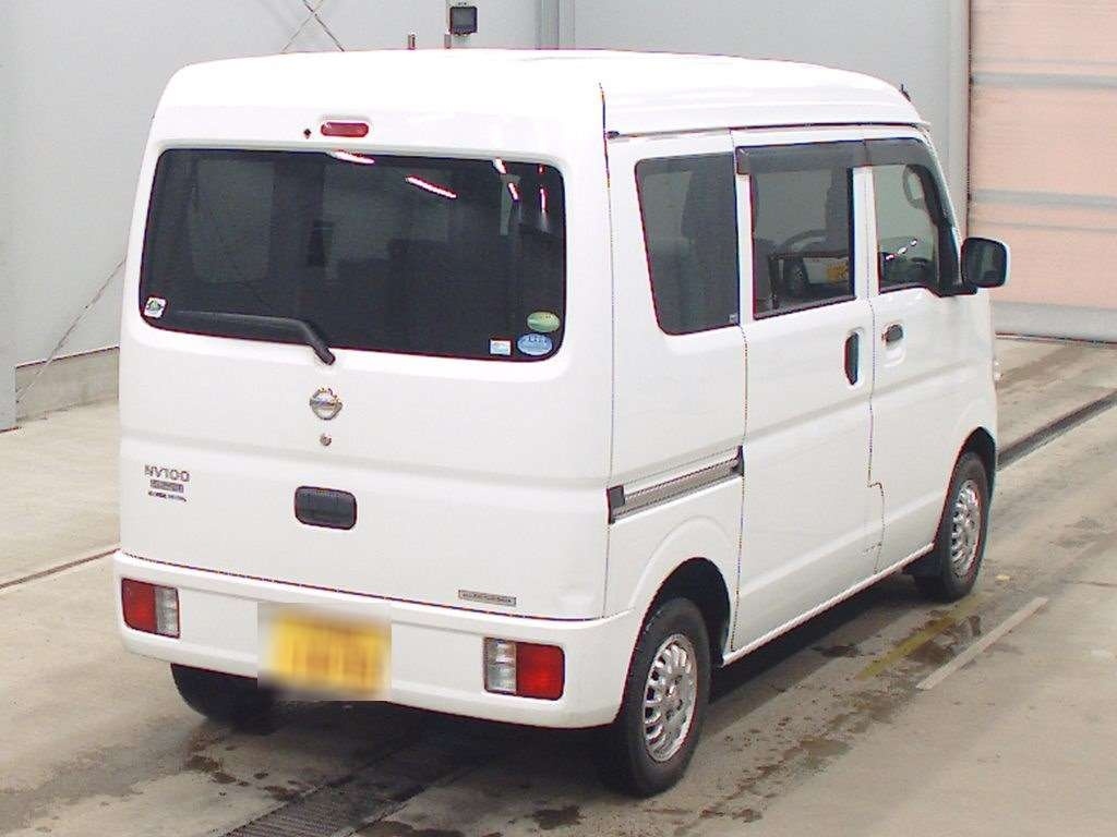 NISSAN NV100 CLIPPER
