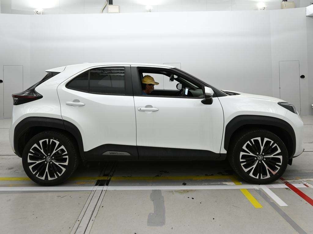 TOYOTA YARIS CROSS