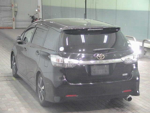TOYOTA WISH