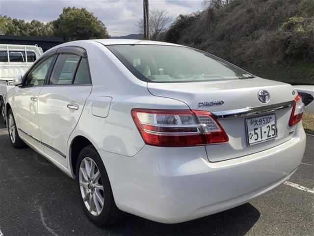TOYOTA PREMIO
