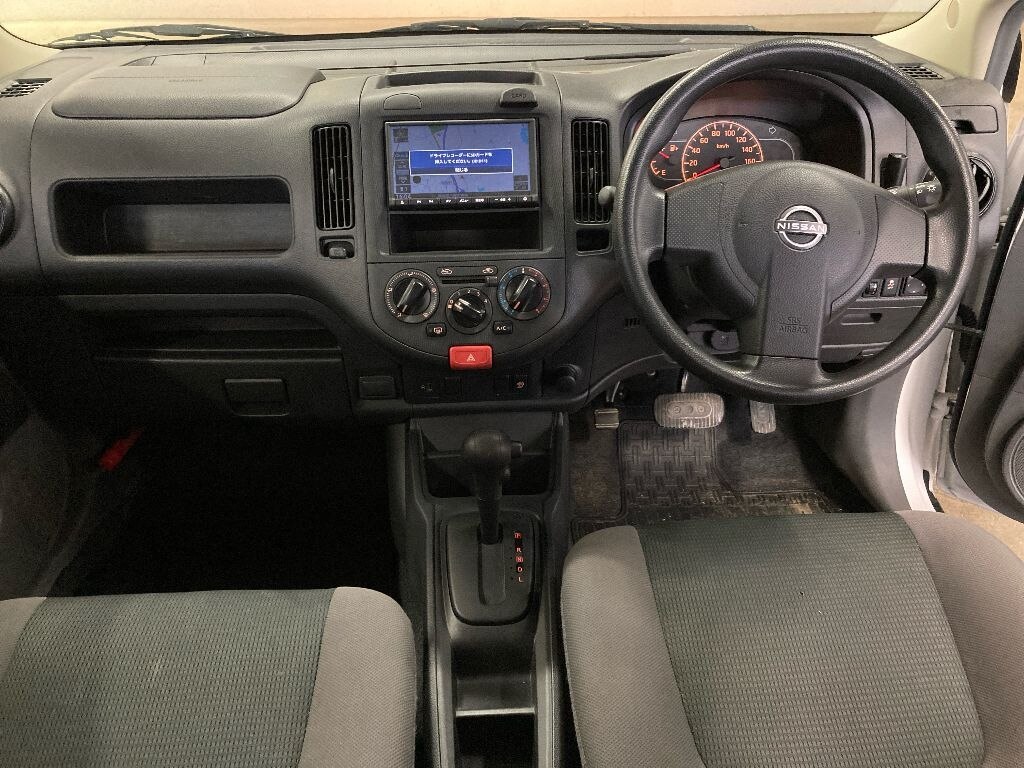 NISSAN AD