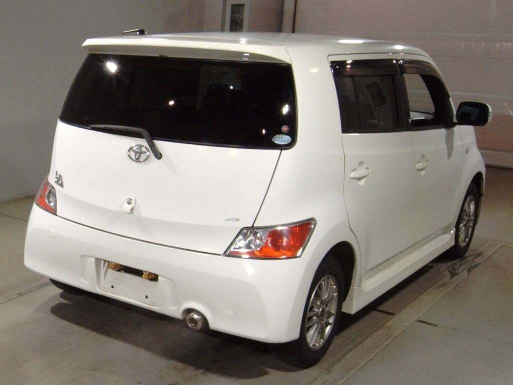 TOYOTA BB