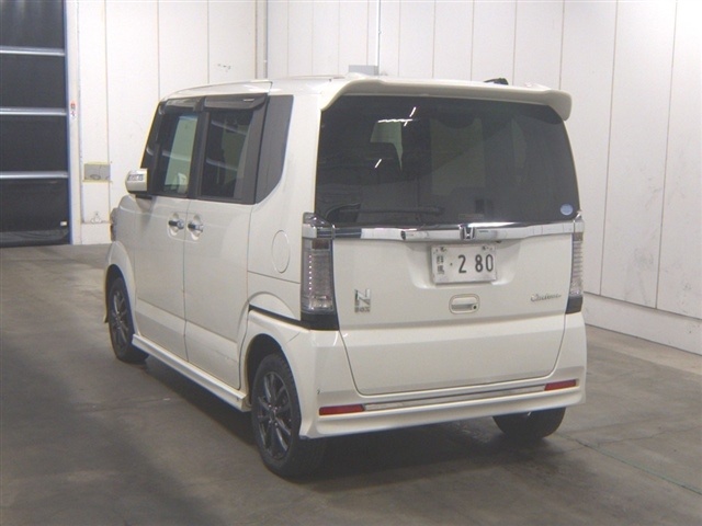 HONDA N-BOX