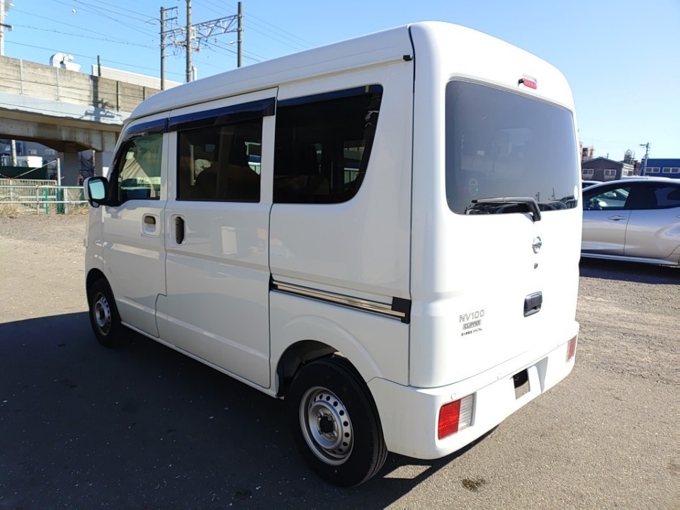NISSAN NV100 CLIPPER