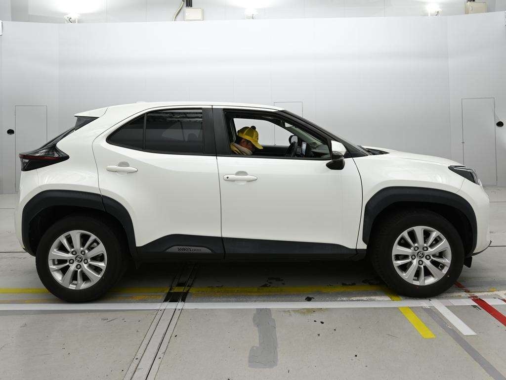 TOYOTA YARIS CROSS
