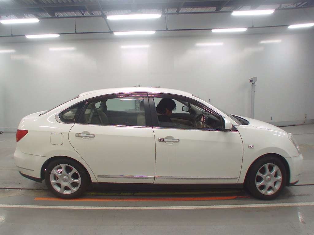 NISSAN BLUEBIRD SYLPHY