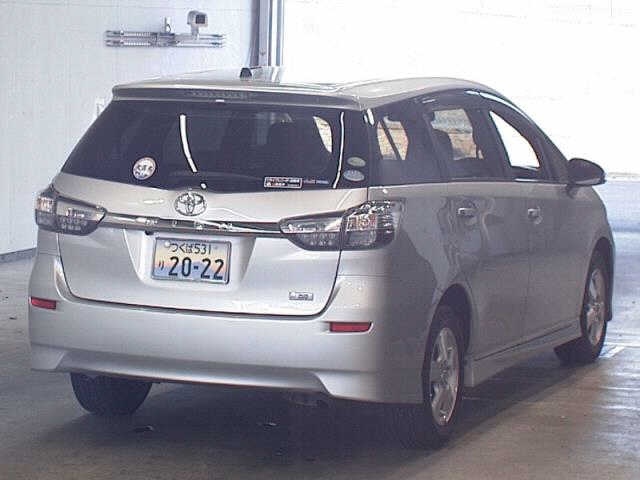 TOYOTA WISH