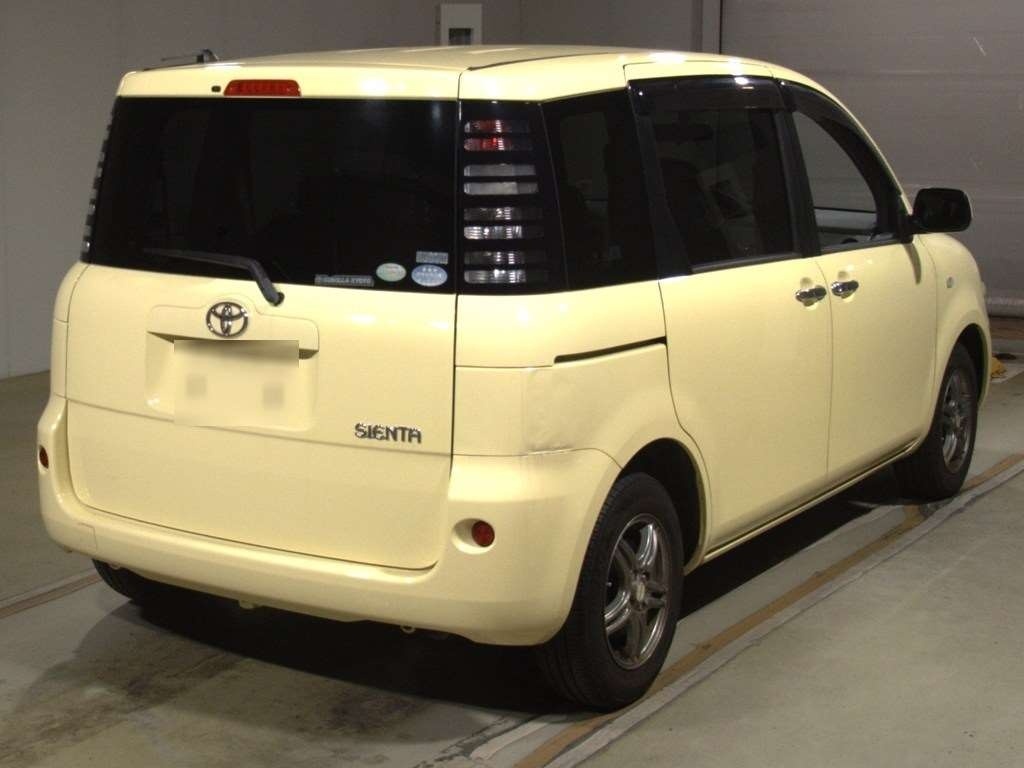 TOYOTA SIENTA