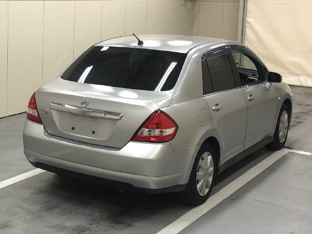NISSAN TIIDA LATIO